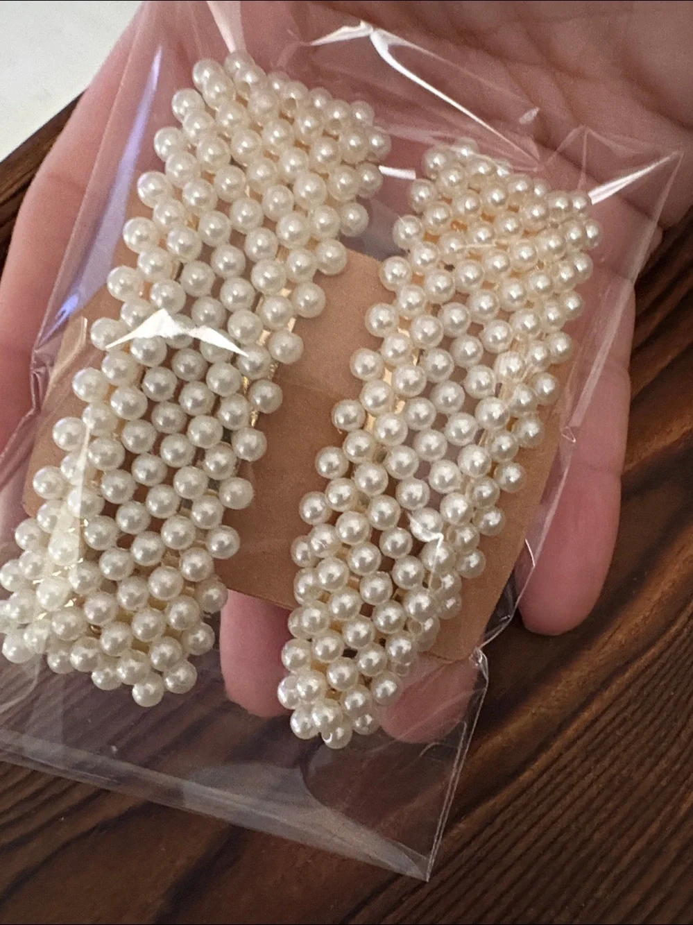 2 Faux pearl hair clips